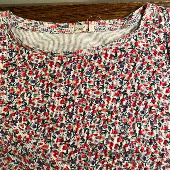 flower t-shirt - Picture 4 of 4